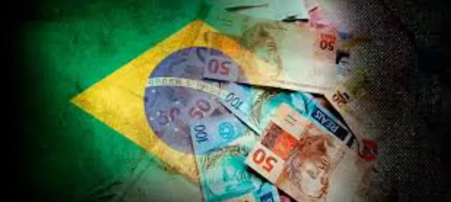 Brasil registra déficit de US$ 5,9 bilhões nas contas externas em outubro