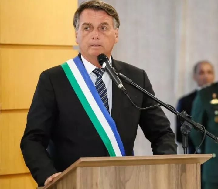 Defesa de Bolsonaro atribui plano golpista a militares e sugere traição ao ex-presidente