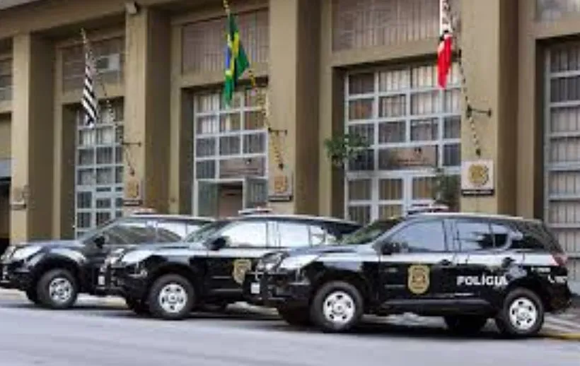 Policial que arremessou homem de ponte em São Paulo é preso preventivamente